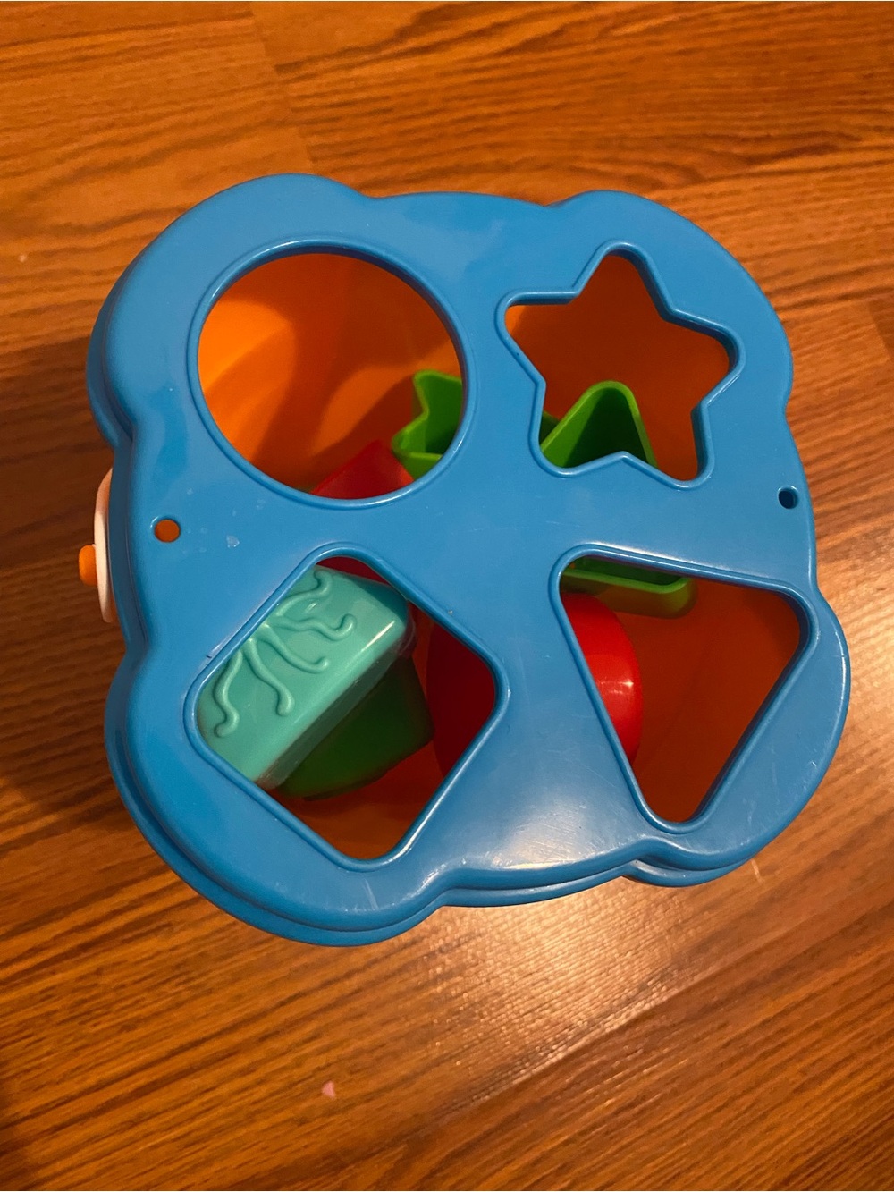 Shape Sorter Bucket - Picture 5 of 7